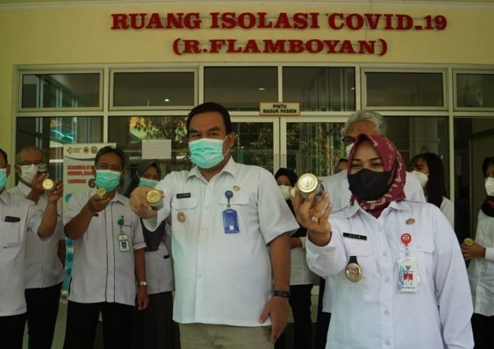 Relawan Pemulasaraan Jenazah di Rumah Sakit Blora Akan Dibubarkan RELAWAN PEMULASARAAN JENAZAH DI RUMAH SAKIT BLORA AKAN DIBUBARKAN