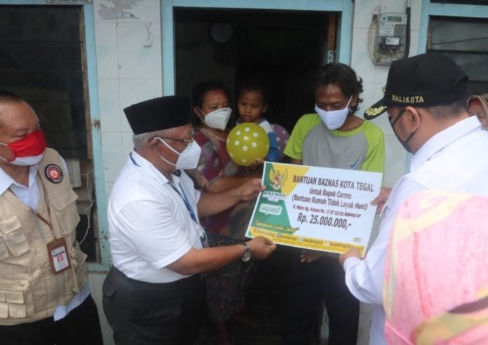 Pemkot Tegal Berikan Bantuan Pada Keluarga Balita yang Hobi Makan Tanah Pemkot Tegal Berikan Bantuan Pada Keluarga Balita yang Hobi Makan Tanah