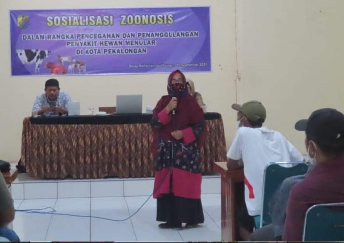 Waspadai Penularan Penyakit Zoonosis WASPADAI PENULARAN PENYAKIT ZOONOSIS