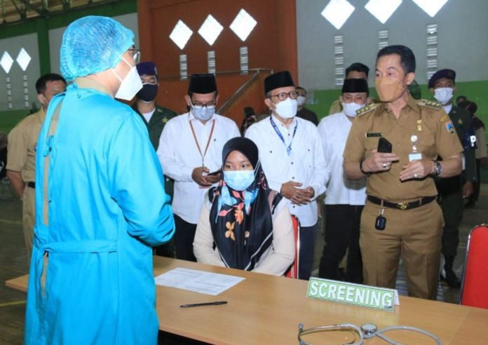 Mahasiswa Diminta Jujur Sampaikan Riwayat Kesehatan Saat Screening Mahasiswa Diminta Jujur Sampaikan Riwayat Kesehatan Saat Screening