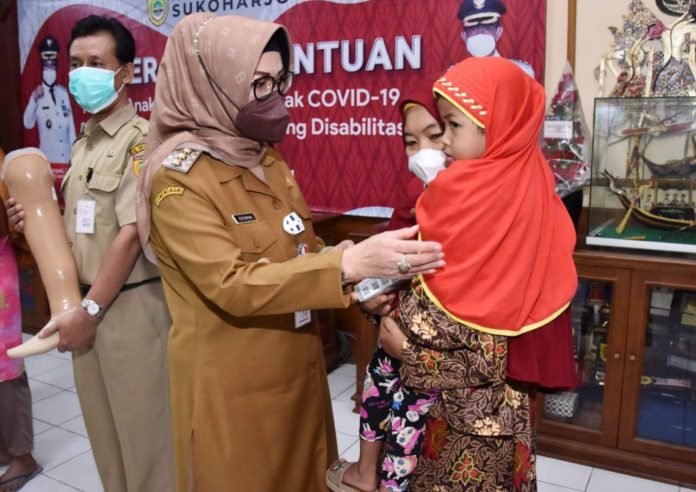 Pemkab Jamin Pendidikan Anak Yatim Piatu Karena Covid-19 PEMKAB JAMIN PENDIDIKAN ANAK YATIM PIATU KARENA COVID-19
