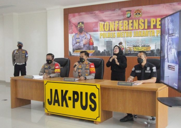 Pelaku Kejahatan Ekshibisionisme Dituntut Polisi Pelaku Kejahatan Ekshibisionisme Dituntut Polisi