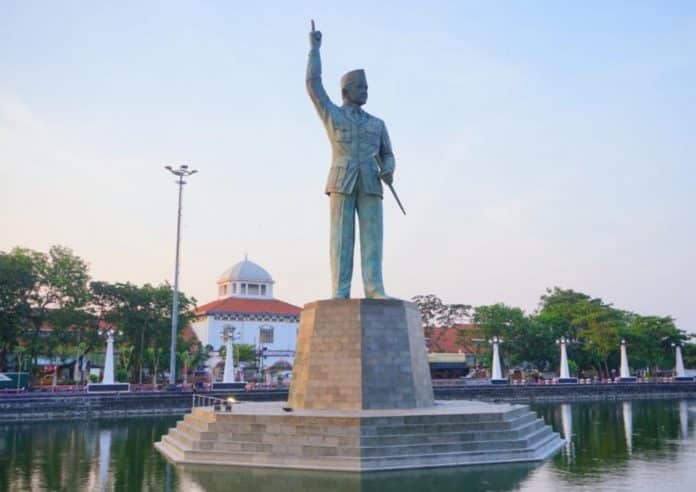 Akan Jadi Ikon Baru Semarang, Patung Bung Karno di Polder Tawang Sudah Diresmikan