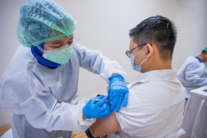 Ganjar Dukung Percepatan Vaksin Booster Untuk Syarat Mudik Lebaran