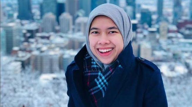 Ars-Vita Alamsyah, Muslimah Indonesia yang Berhasil Kerja di Space X