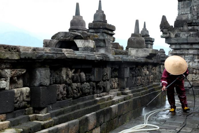 Upaya Pelestarian Candi Borobudur, Wisatawan Diminta Tidak Lakukan Perusakan