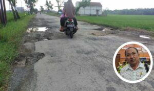 Foto : Ilustrasi Kondisi jalan rusak di Kabupaten Pati (Sumber : Suryamedia.id)