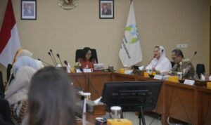 Foto: Rakor persiapan peringatan HAN 2023 bersama Menteri PPPA I Gusti Ayu Bintang Darmawati (Sumber: Semarangkota)
